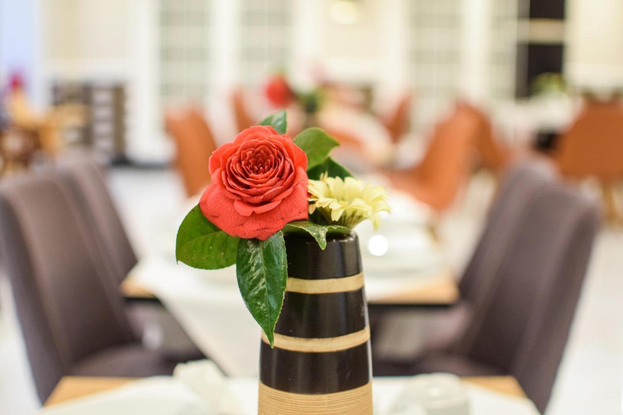 Pembridge Palace Hotel Лондон Екстер'єр фото